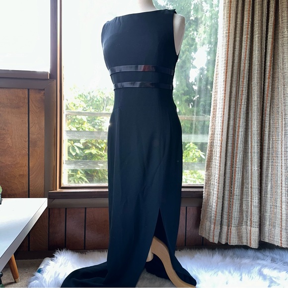 RELISTED IN MY CLOSET - Picture 8 of 13